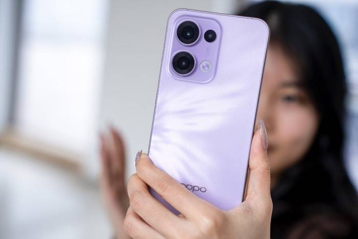 轻薄好质感，实况照片出片利器，新机就选OPPO Reno13