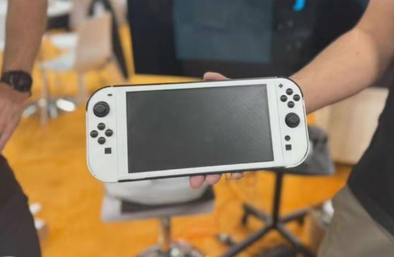 任天堂Switch2掌机模型亮相CES2025 顶部新增USB端口